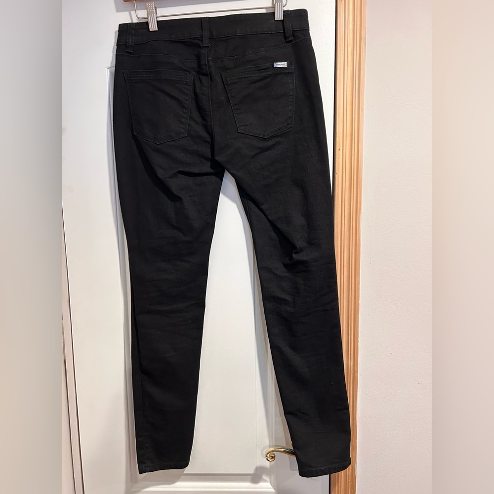 WHITE HOUSE BLACK MARKET Black Distressed Skinny Jeans 6R Ripped Knee - Picture 6 of 6